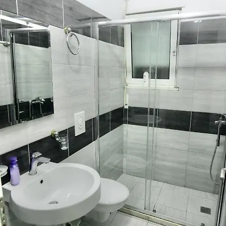 Hotel Dedej *