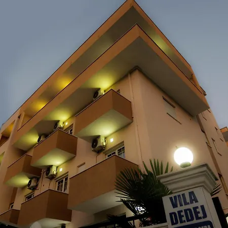 Hotel Dedej *