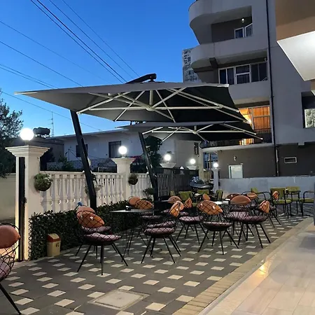Dedej Hotel