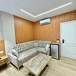 Dedej Hotel *